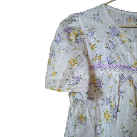 Hampton Intimates Women's Medium Floral Snap Front Short Sleeve Robe VTG - Picture 3 of 5